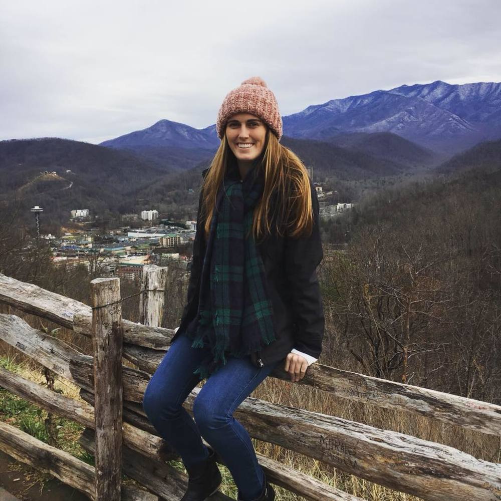 Meet your Posher, Danielle